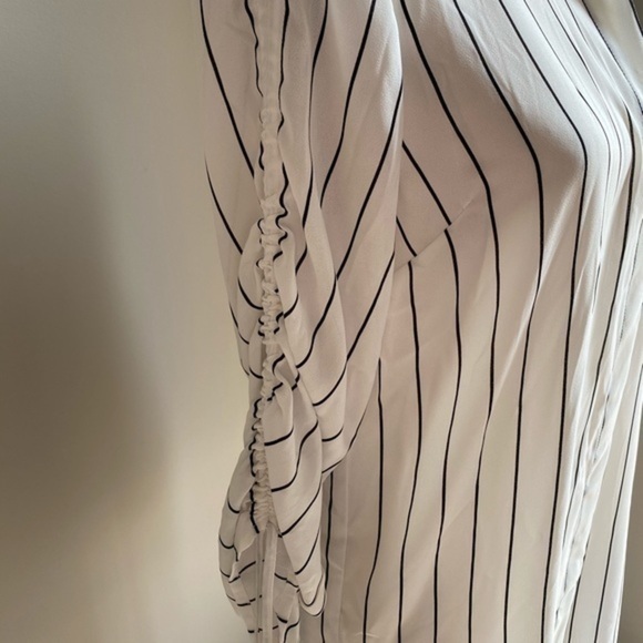 NWT Bar III Striped Tunic Blouse Size M - Picture 2 of 5